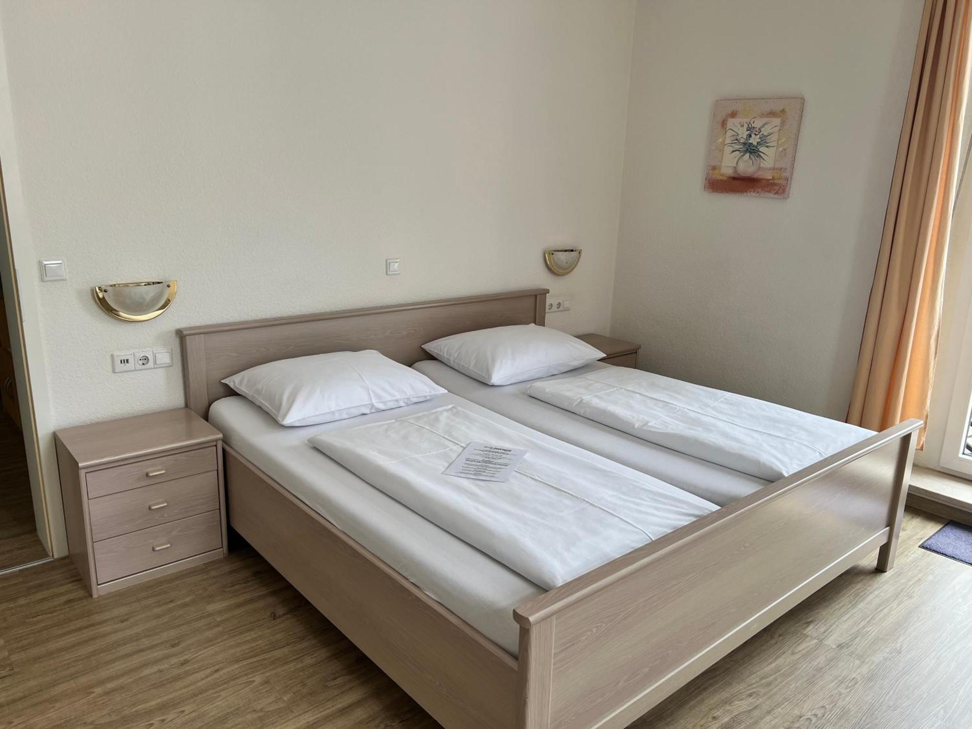 Hotel Fantasie Ансбах Екстериор снимка