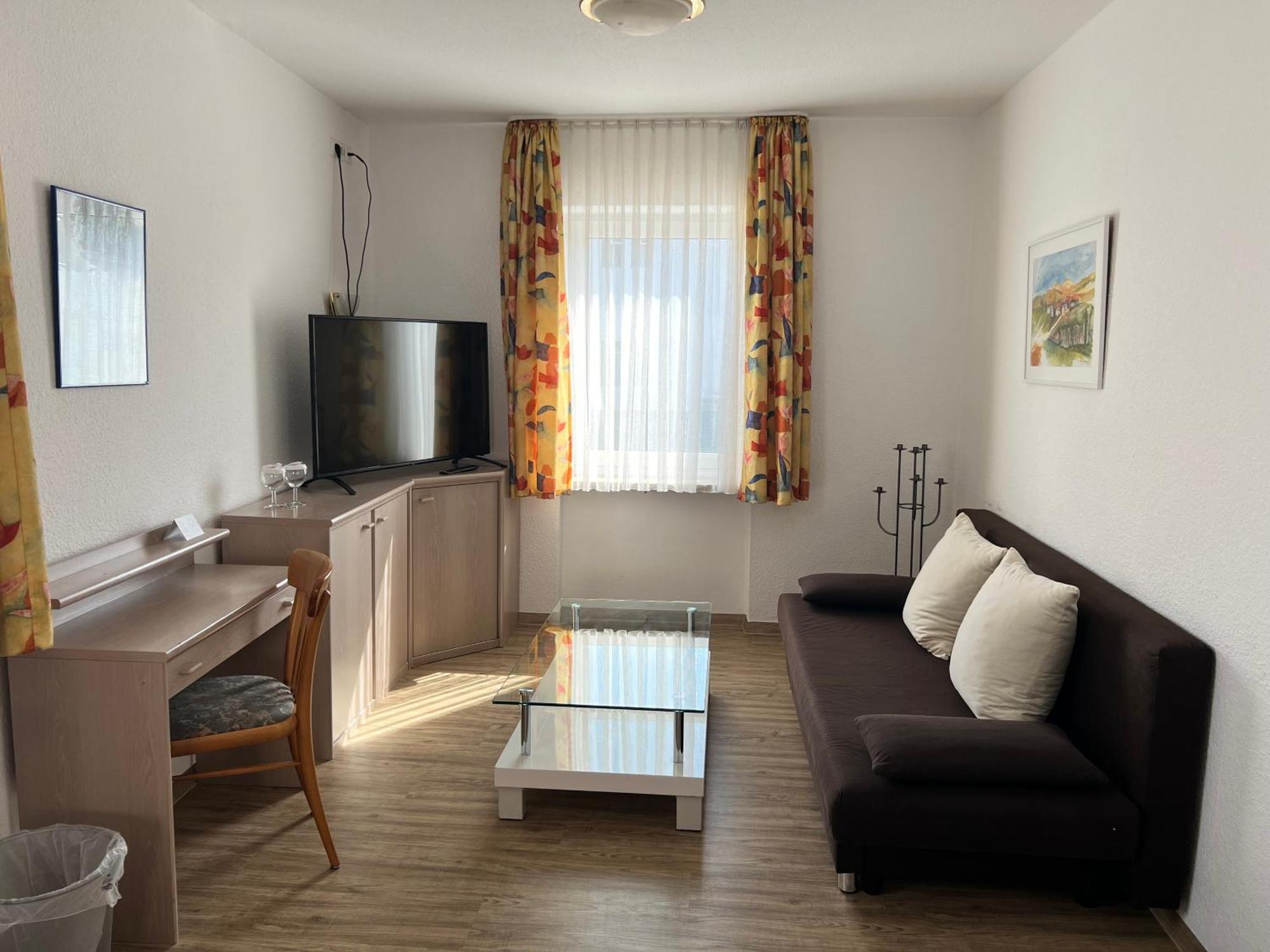 Hotel Fantasie Ансбах Екстериор снимка